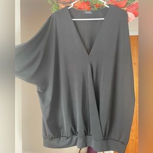 Women’s causal or dress blouse XXL